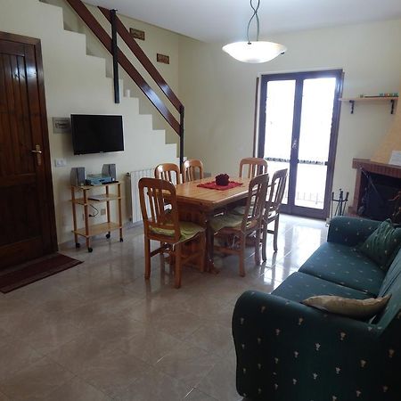 Sangro Apartment Кастел ди Сангро Екстериор снимка